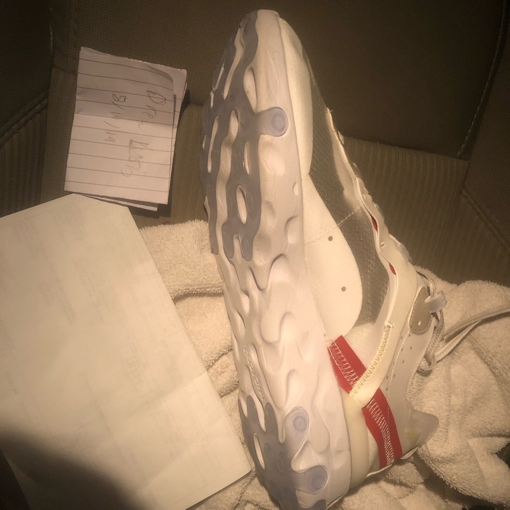 Nike react element 87 light bone size 11